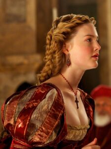 still of Holliday Grainger as Lucrezia Borgia in The Borgias