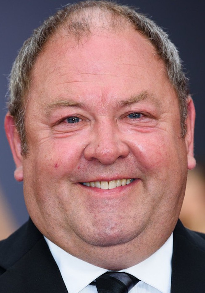 Mark Addy headshot