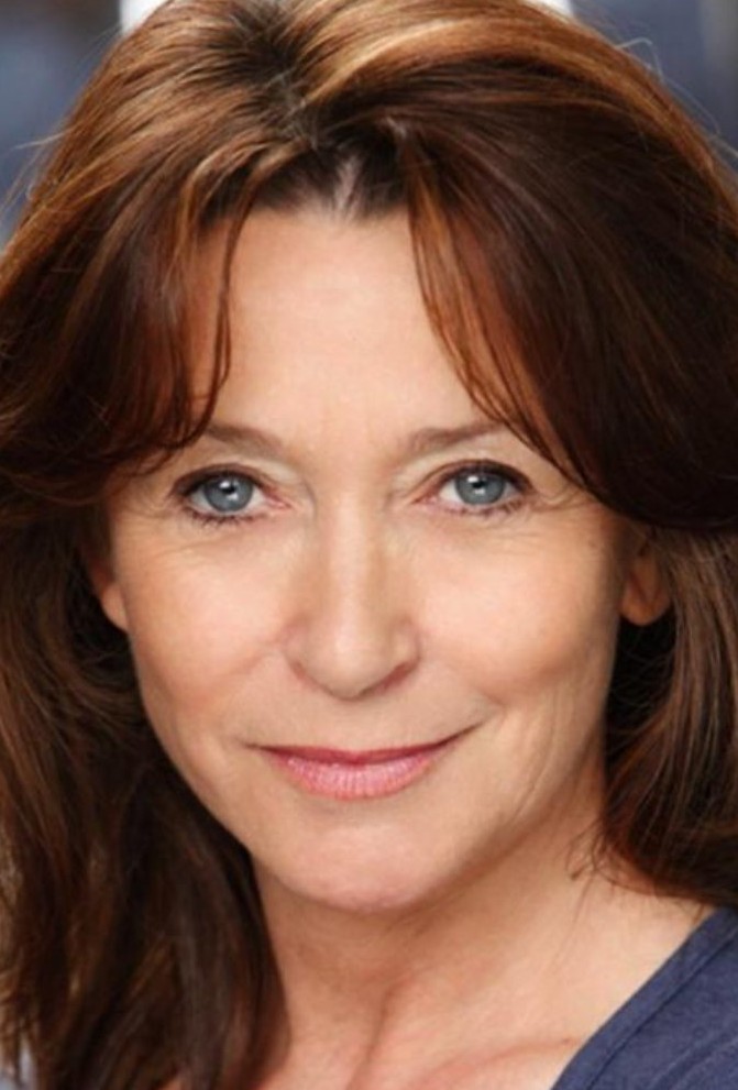 Cherie Lunghi headshot