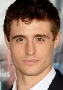 Max Irons headshot