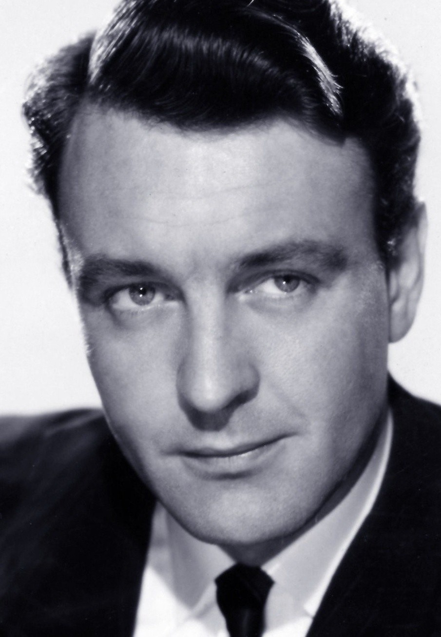 Donald Sinden Headshot