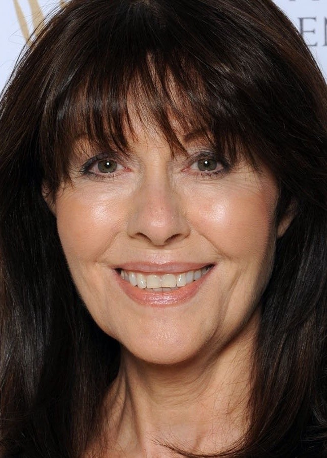 Elisabeth Sladen headshot