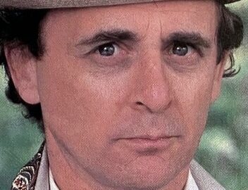 Sylvester McCoy headshot