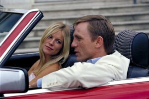 Sienna Miller and Daniel Craig in Layer Cake