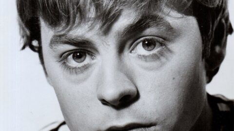 Hywel Bennett headshot