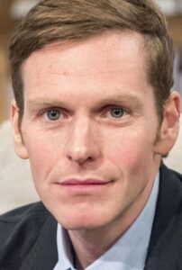 Shaun Evans headshot