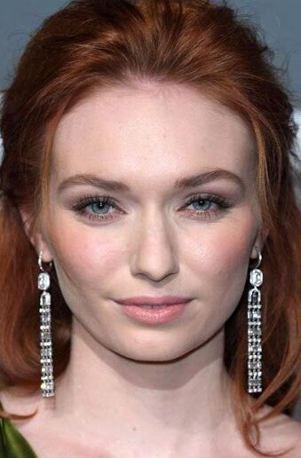 Eleanor Tomlinson headshot